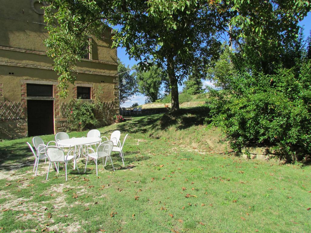 Agriturismo Dea Valfabbrica Luaran gambar