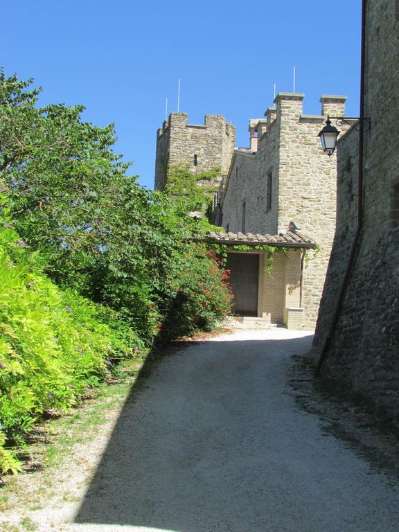 Agriturismo Dea Valfabbrica Luaran gambar